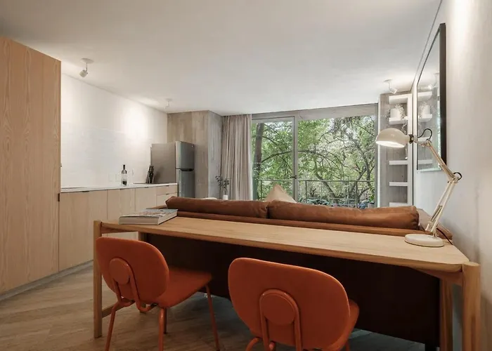 Par 403 Apartment *