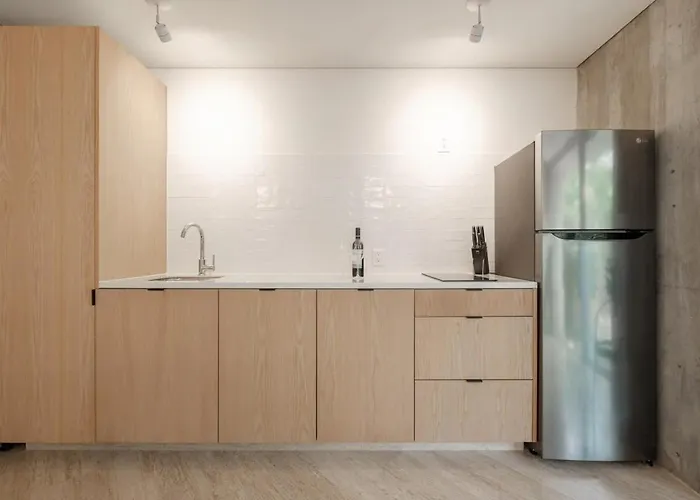 Par 403 Apartment *